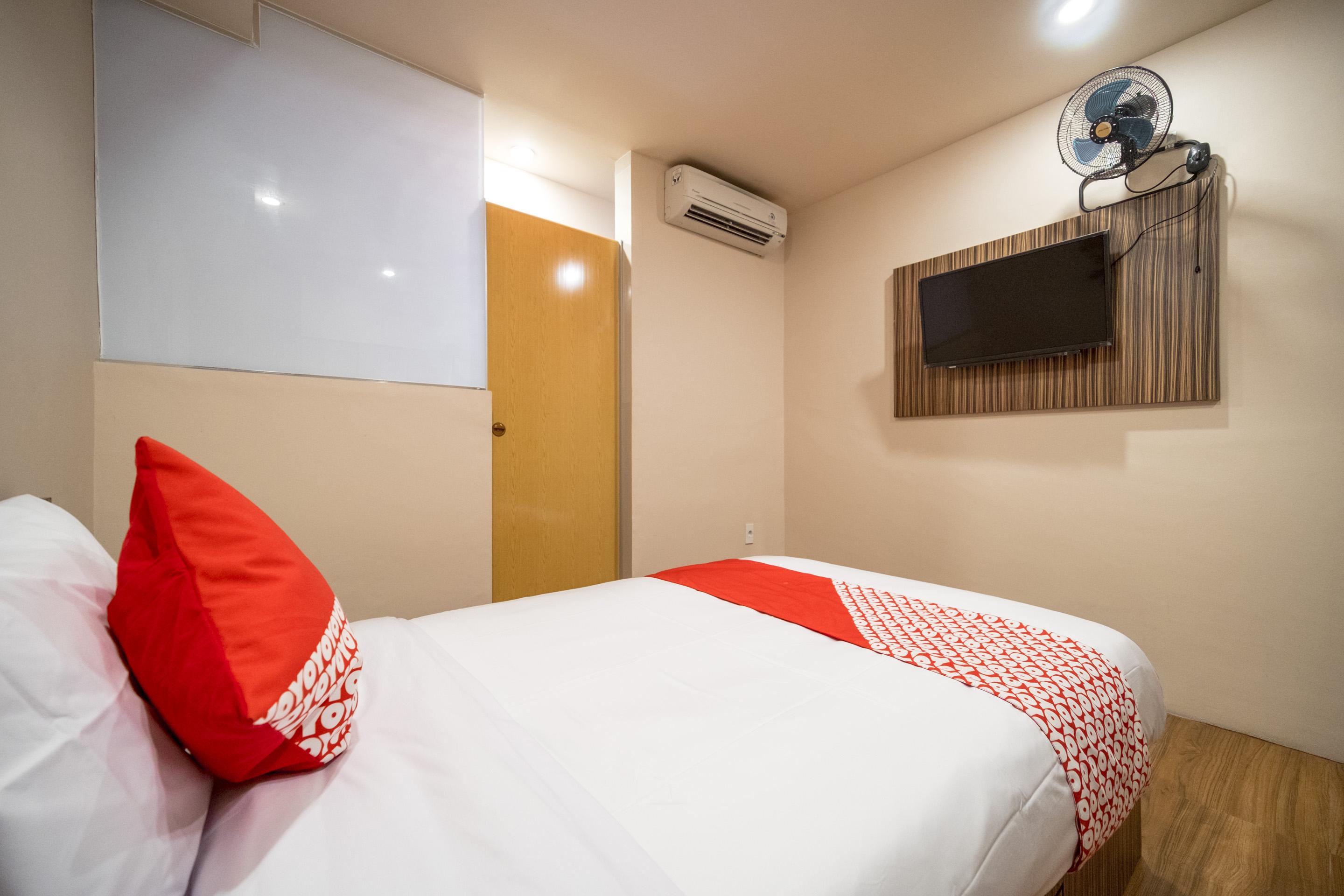โอโย 291 เมดานซิตี้ ชาเรียะฮ์ Hotel ภายนอก รูปภาพ