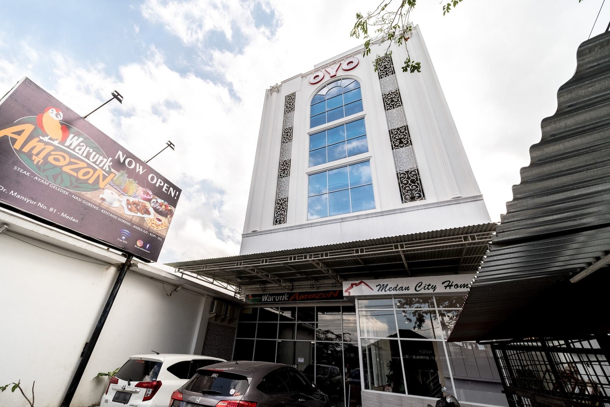 โอโย 291 เมดานซิตี้ ชาเรียะฮ์ Hotel ภายนอก รูปภาพ